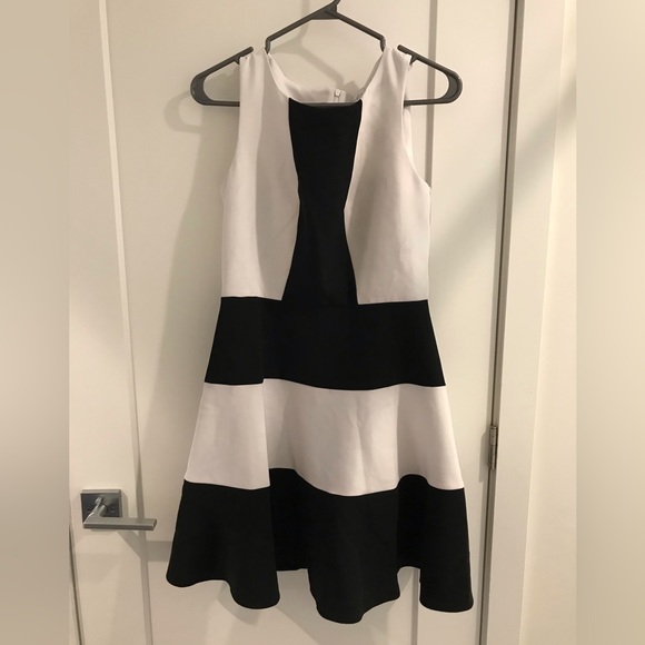 ModCloth Closet London black white color block skater dress sz6 formal office - Picture 2 of 3